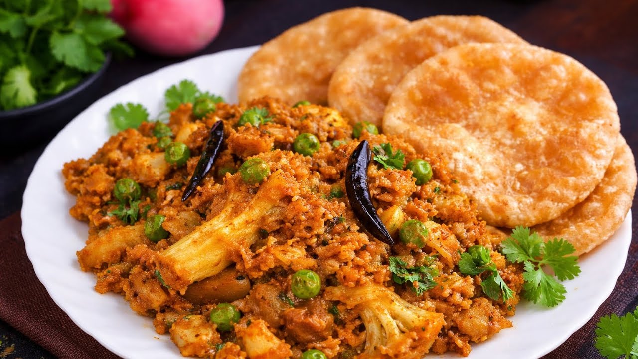 Meri tarah Gobhi allu matar ki sabzi banake dekhiye sab ungliyan chat ke khaenge #recipe #cooking
