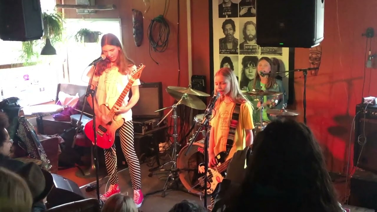 Min&auml; p&auml;&auml;t&auml;n LIVE @ Vastavirta
