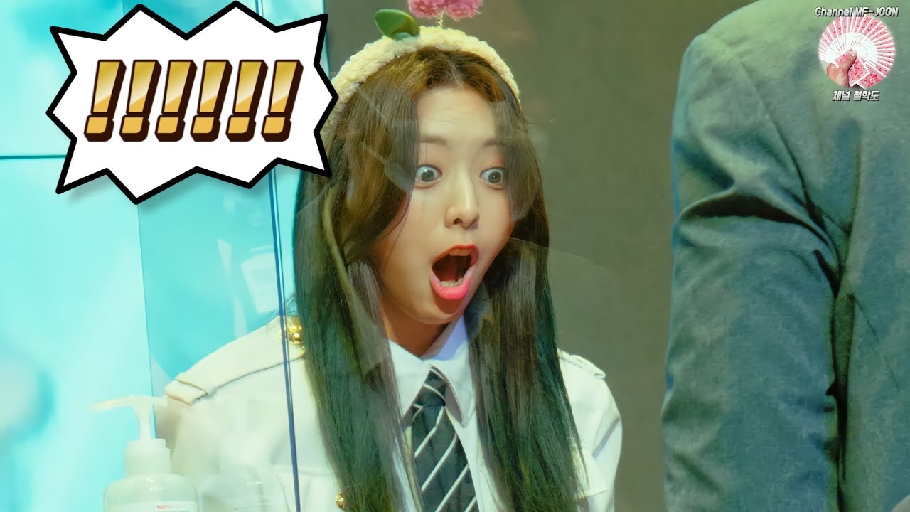 I'm back! ITZY reacts magic again | 210530 마.피.아 in the morning fansign event