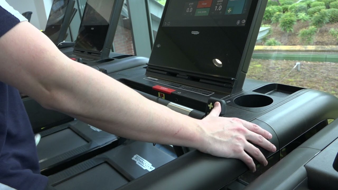 HOW-TO: Technogym Artis Treadmill