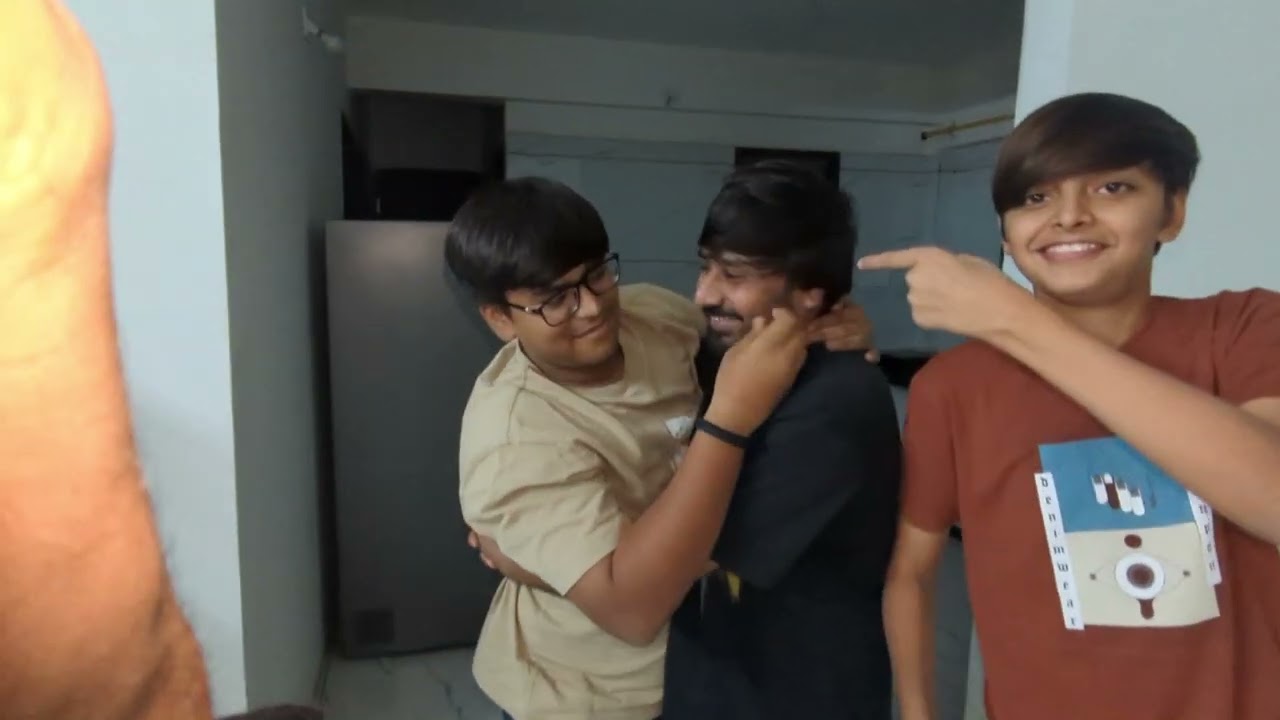 આજે તો પેલી વાર ગયા gym ના પ્રમોશન માટે 😱🫠