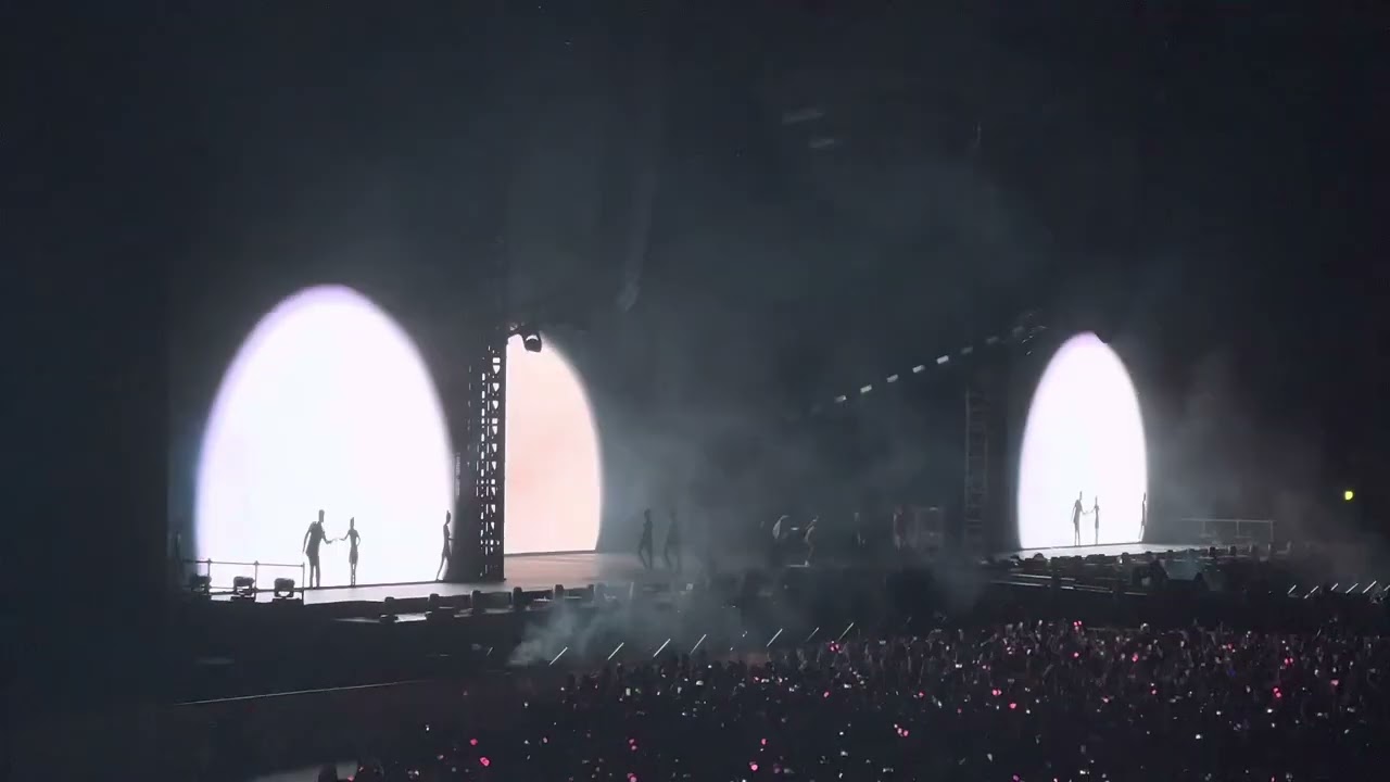 You & me - Jennie (Born Pink tour in Bangkok 2023) Day 1