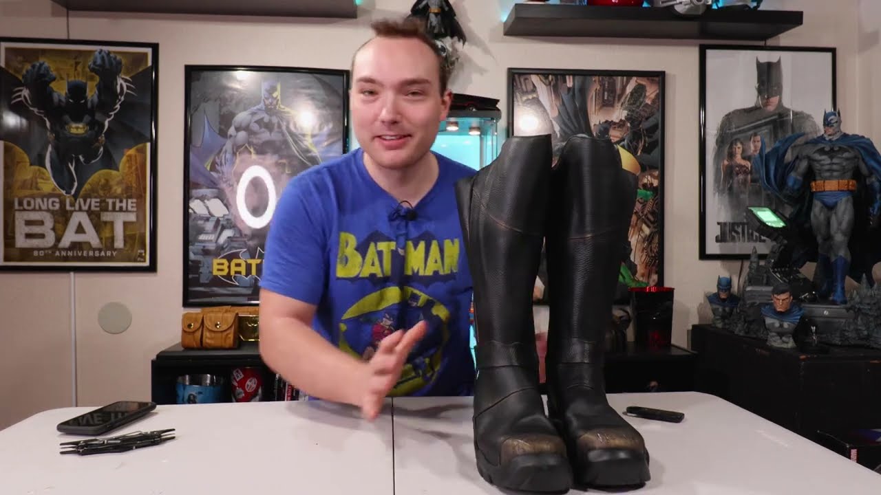 Nincocreations DOJ Batman Boots unboxing