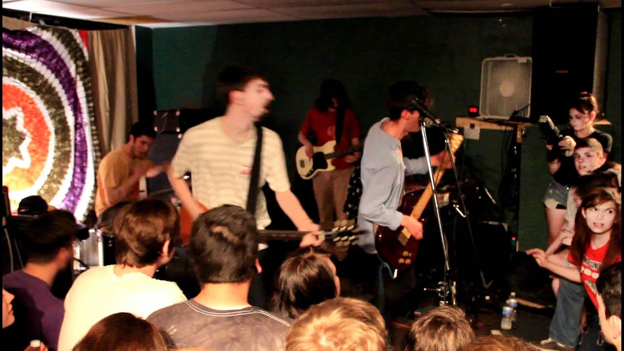 Tigers Jaw - Between Your Band And The Other Band