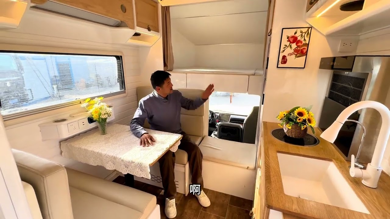 小美女的轻卡房车，几个月赔了15万的房车，北欧极简风格真漂亮#二手房车 #房车 #我在郑州卖房车