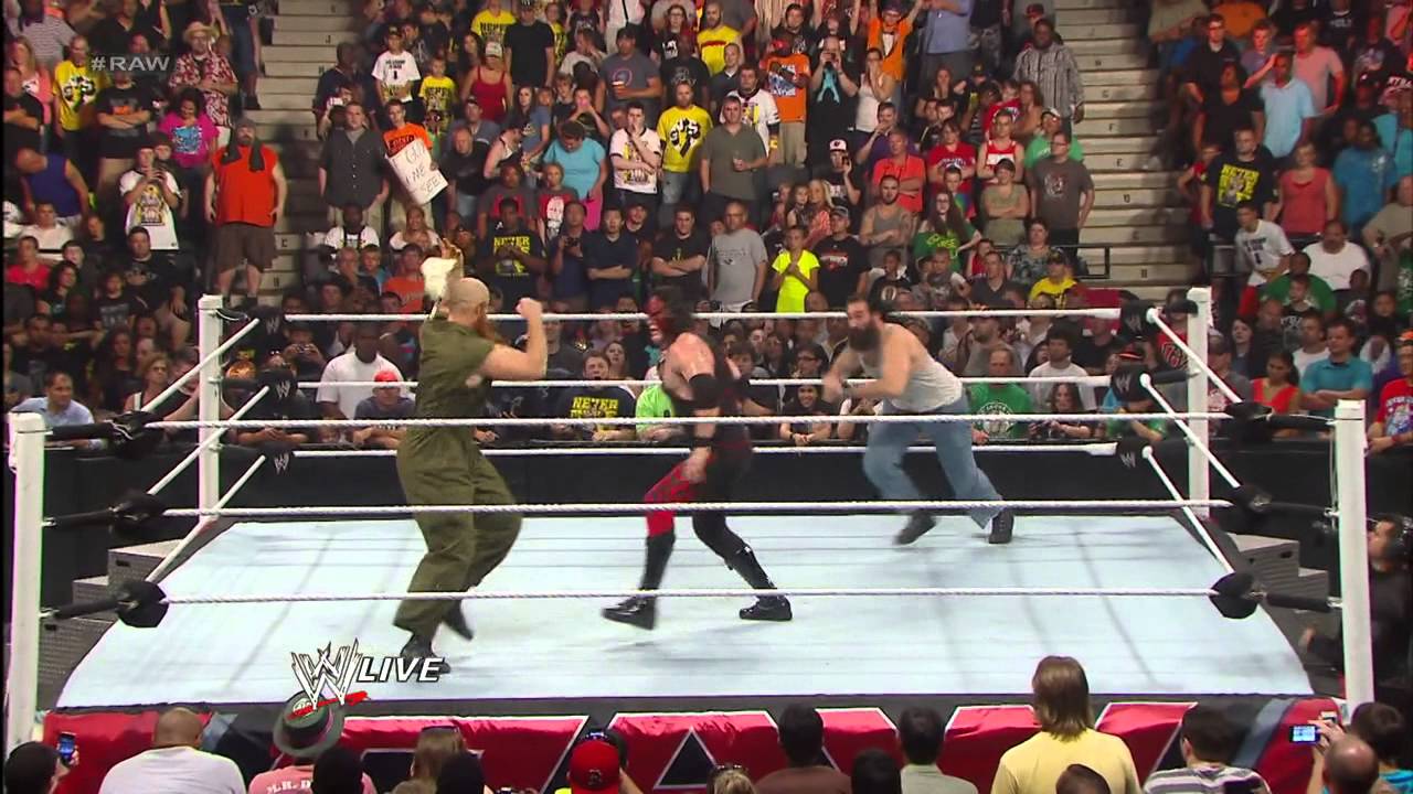 Дебют семьи Уайаттов в WWE
