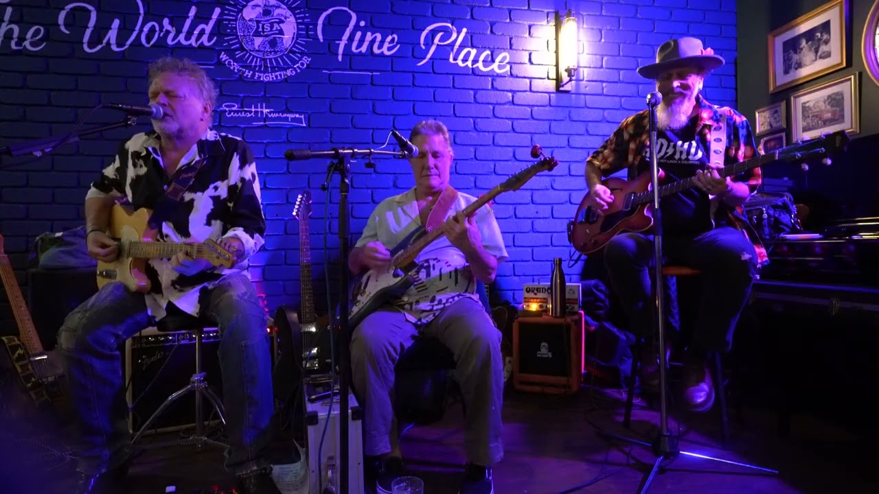 the Yowie band   C0007