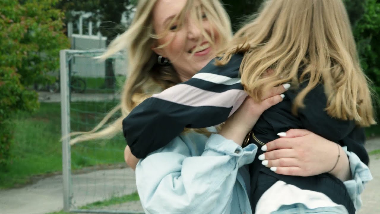 Myra Granberg - Liten&lost | Officiell video
