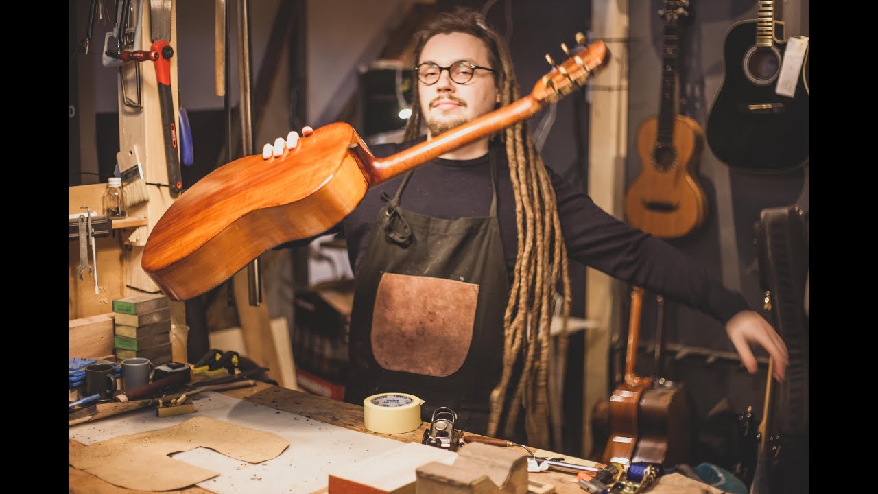 Naprawa Gitary Parlor - Pracownia Gitar