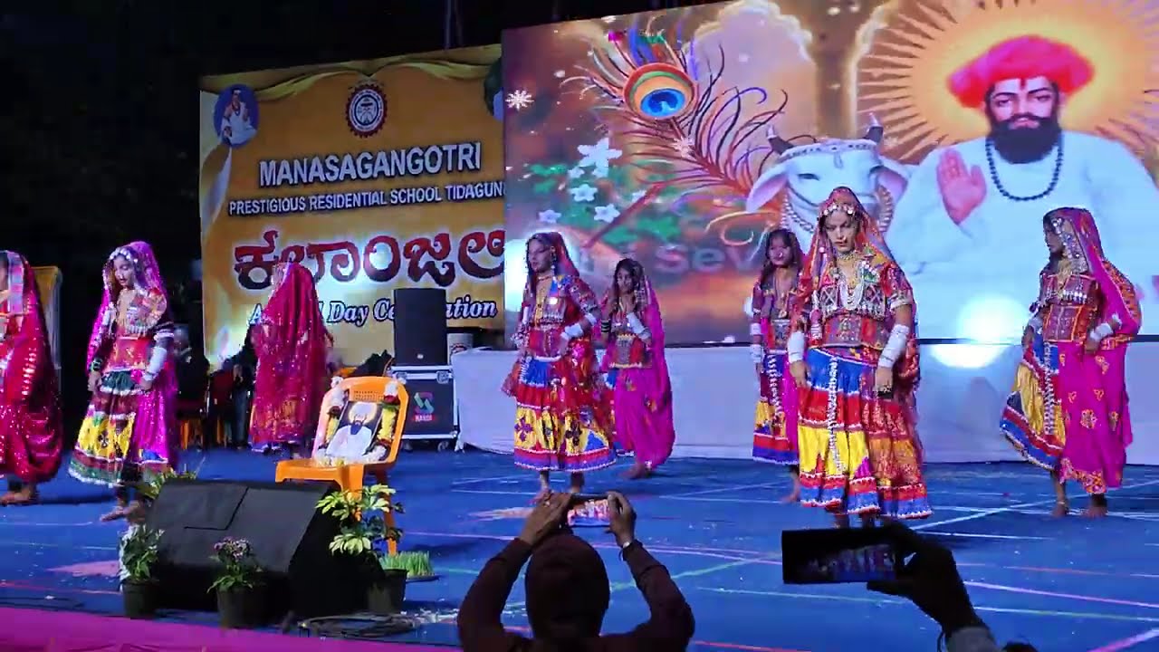 BANJARA GIRL'S DANCE ✨❤️ | MANASAGANGOTRI SCHOOL 📍TIDAGUNDI | #banjara #viral #video #culture #dance