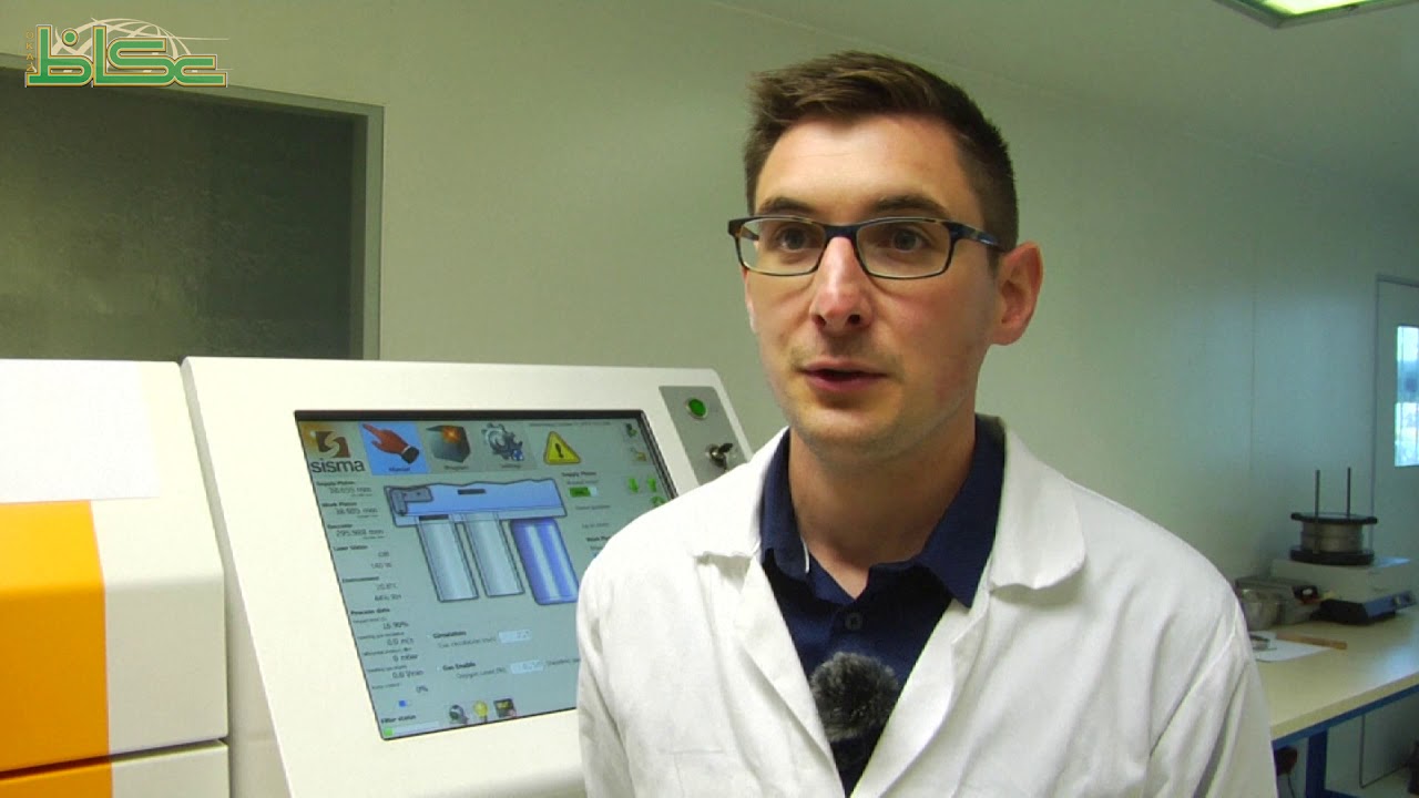 طابعة ثلاثي الابعاد تصنع ذهب