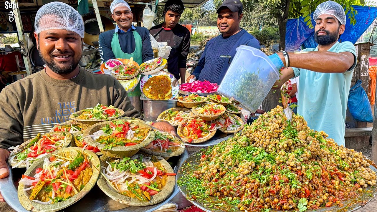 India’s HIGHEST SELLING Paneer Tadke Wale Chole Kulche 😍 Street Food India