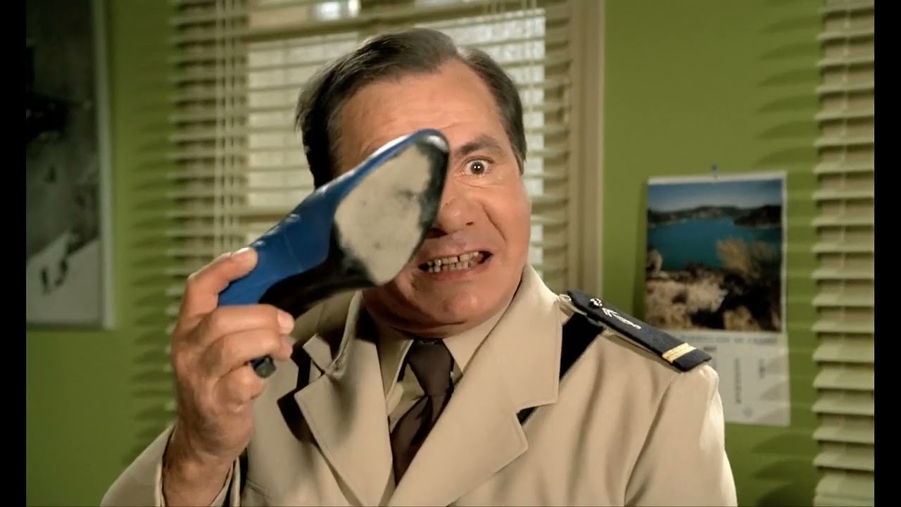 Le gendarme et les gendarmettes (1982) - On va se faire muter