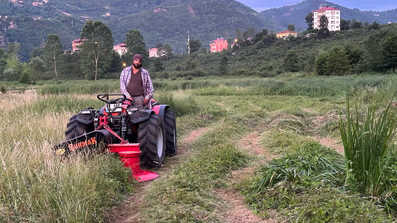 Antonio Carraro & Sürmak Çayır Tamburu.  Falciatura & Mowing