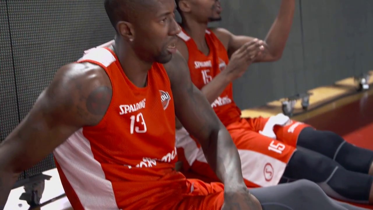 AU COEUR DU PROXIMUS SPIROU (1/6) - UN JOUR DE MATCH