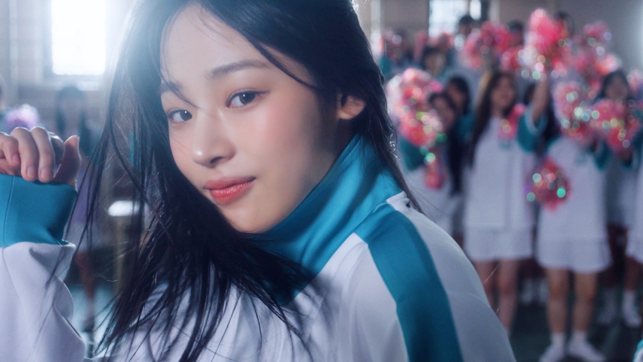NewJeans、「Bubble Gum」ダンスシーンを日本初披露！キレのあるダンス姿に注目　花王「エッセンシャル」新TVCM
