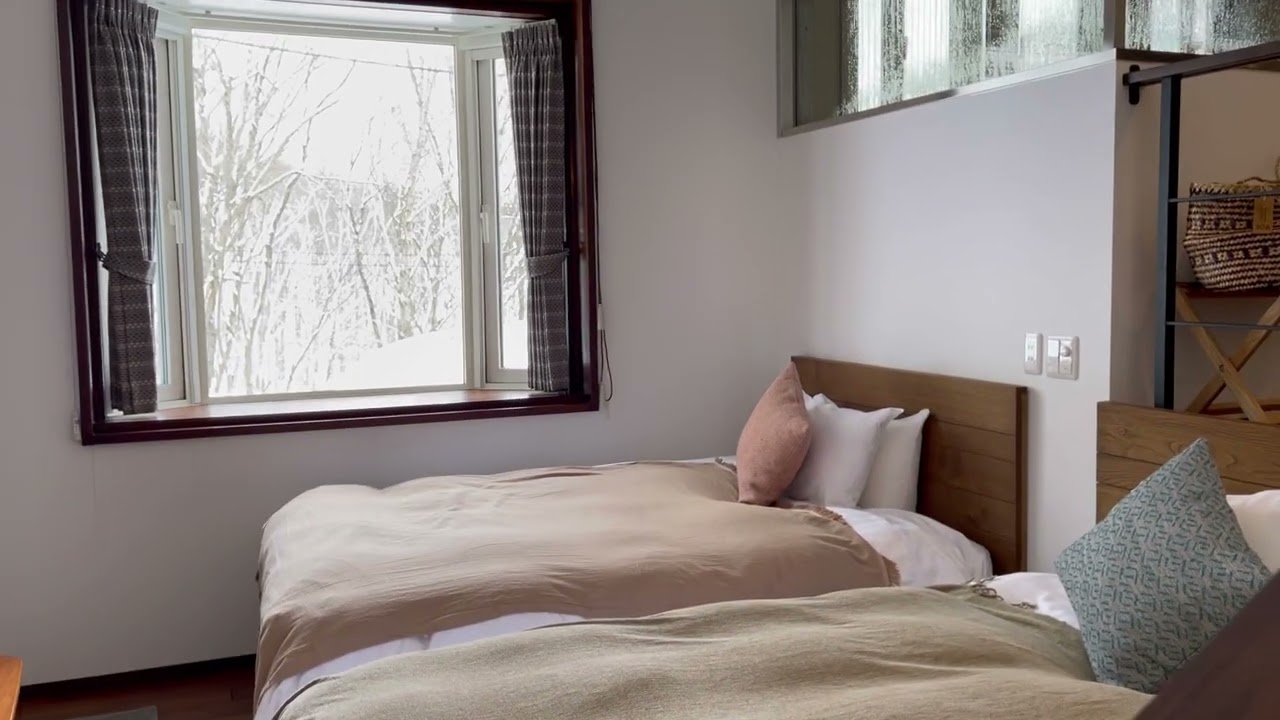 I fell in love with this small lodge in Inawashiro, Fukushima Prefecture.