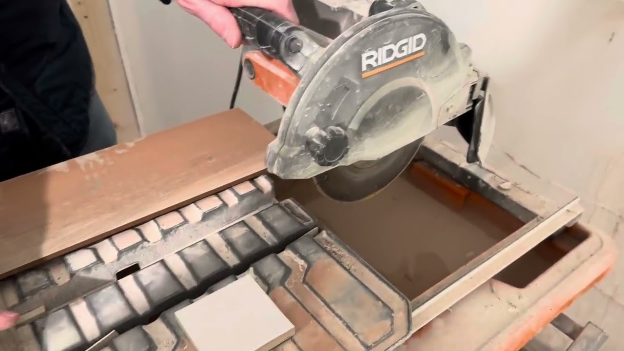 RIDGID 7 Inch Wet Tile Saw Stand 9 Amp Corded Laser Review, Tile Pro Choice, Heavy Duty Power Tool