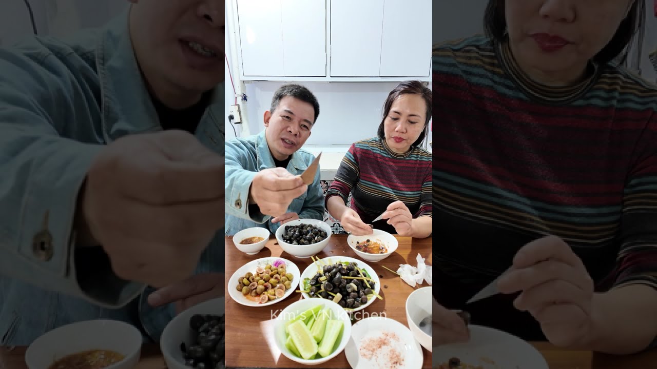 Ngon tuyệt vời hai vkc ăn hết cả nồi ốc luộc