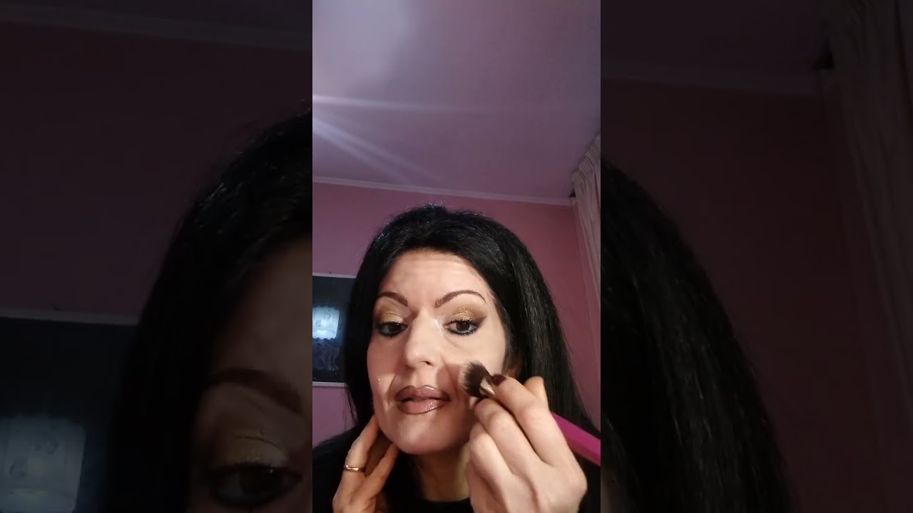 Novità nyx: fondotinta make'em wonder