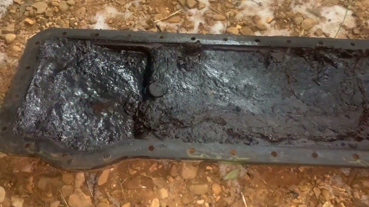 Rumely 6A restoration part 3 - removing the oil pan