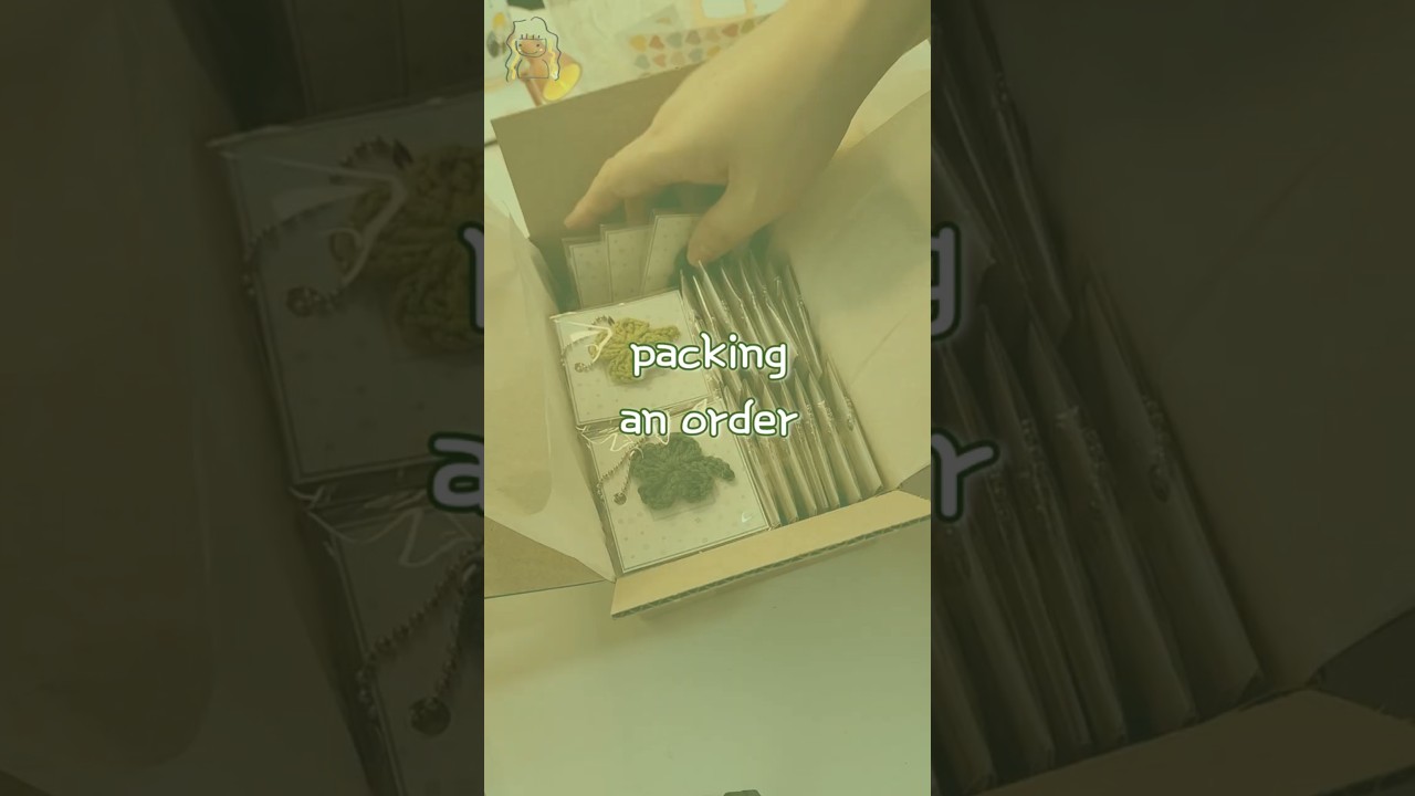 packing asmr - luckey clover (2)