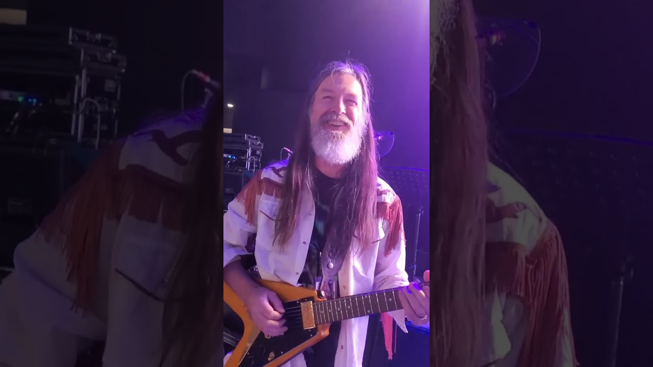 Leroy Powell on tour with Jamey Johnson GEAR RUNDOWN