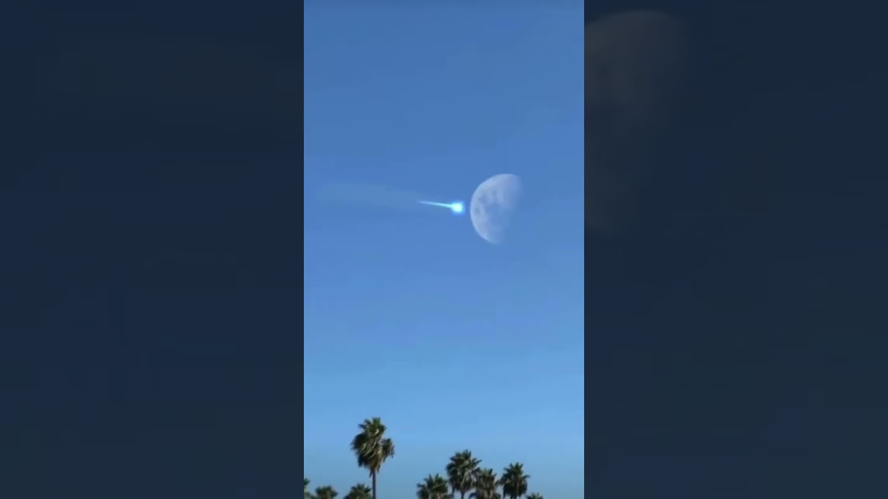 Meteor hit the moon #supersonic#shockwave #shorts #meteor #comet #impact #blast #asteroid