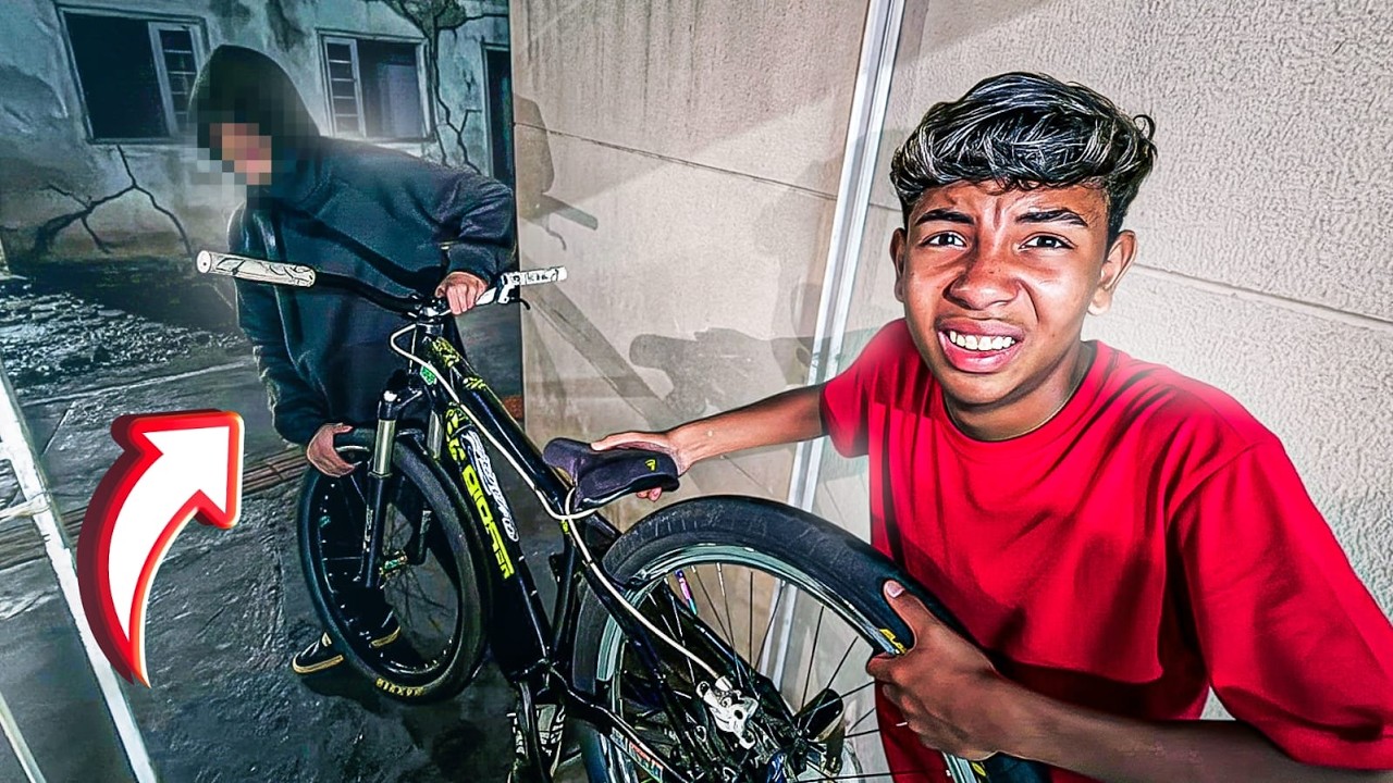 O VIZINHO MALUCO PEGOU AS NOSSAS BIKES DE GRAU…
