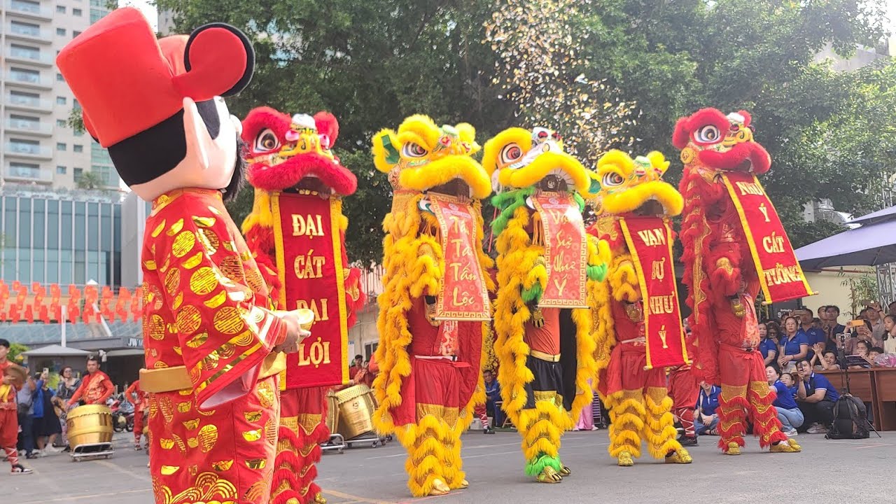 Full Show Đoàn NHƠN NGHĨA ĐƯỜNG ở Bưu Điện Thành Phố - Múa Lân Tết Bính Ngọ 2026