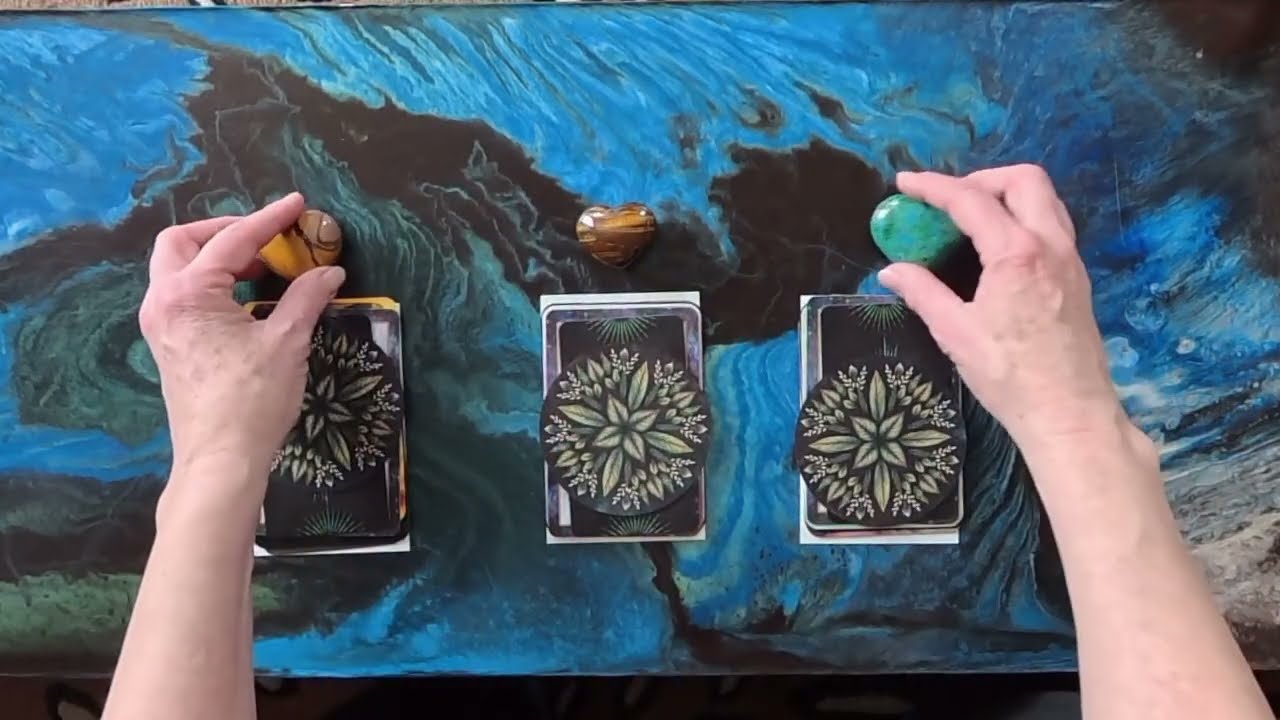 Intuitive Pick-a-Pile Reading | Messages from Mookaite, Tiger Eye & Chrysocolla