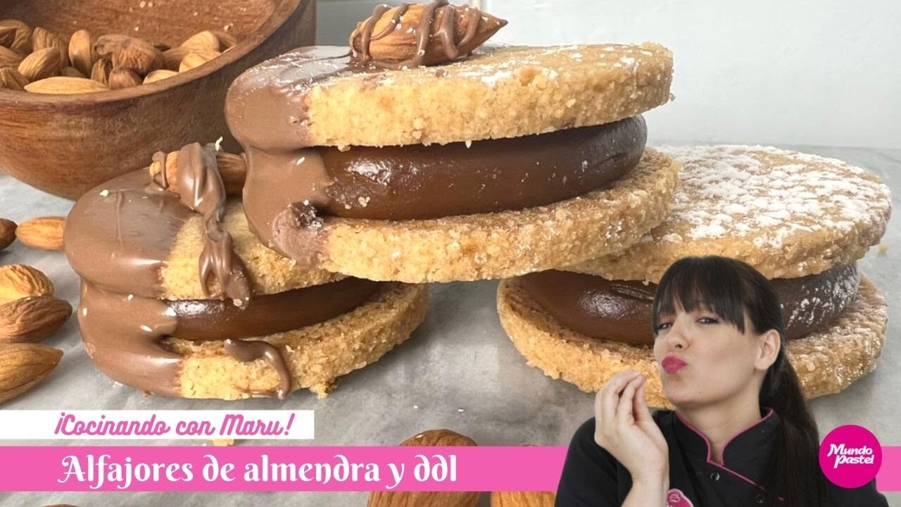 Alfajores de almendra y dulce de leche