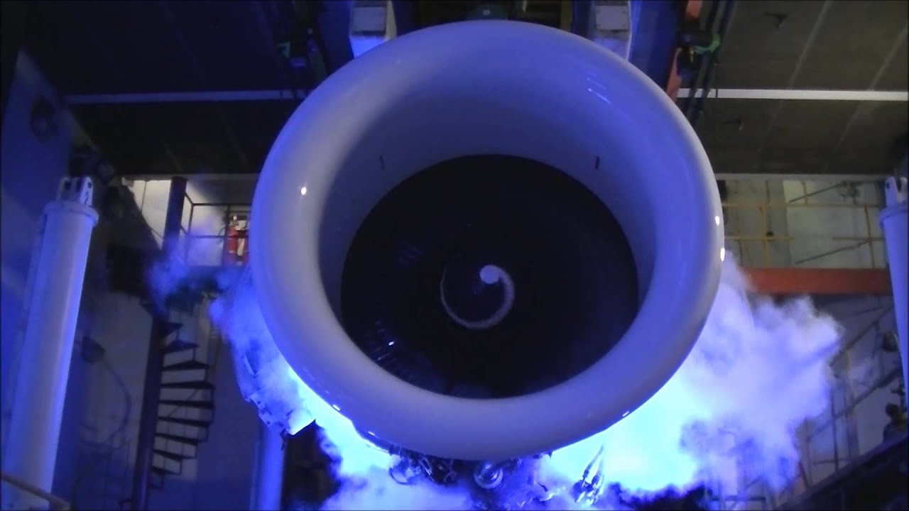 General Electric CF6-50 engine test
