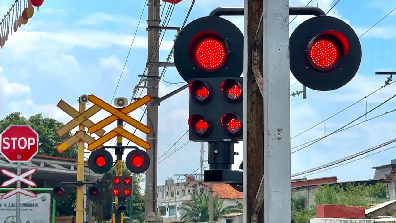 TERBARU!!, Perlintasan Kereta Api Unik Bojong Gede Bogor SUDAH AKTIF!