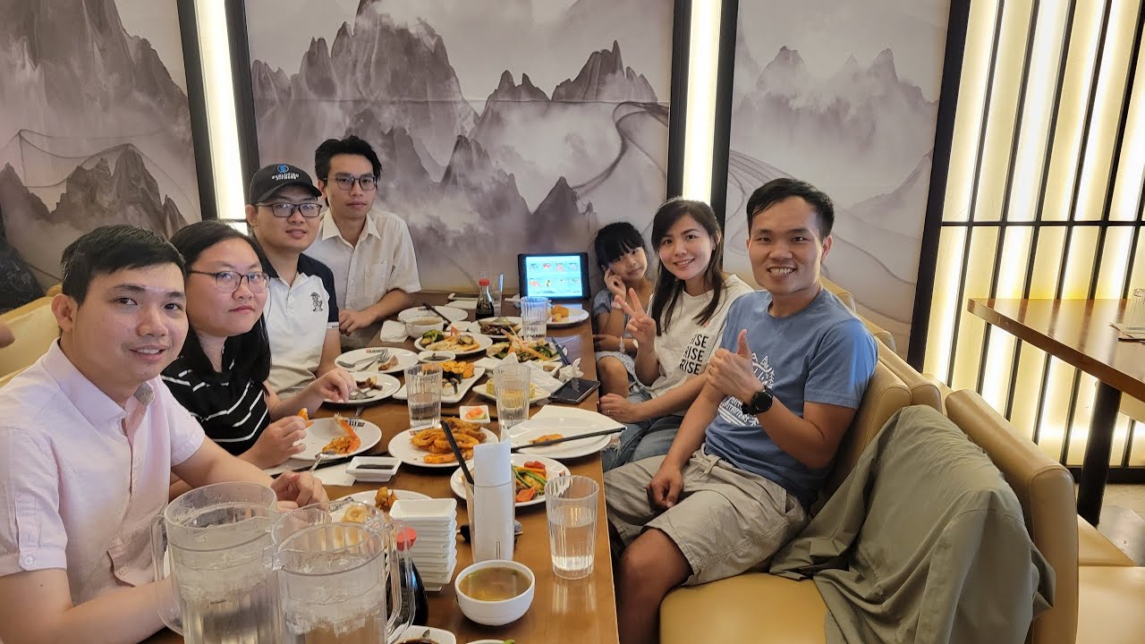 Check-In Nhà Hàng Buffet Go For Sushi Nổi Tiếng Tại Saskatoon & Review Xe Mới Của Gia Đình Stella