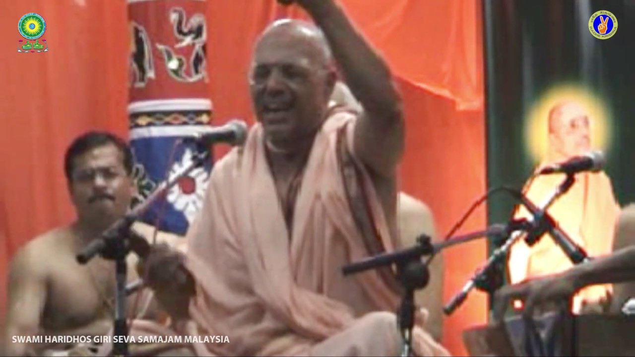 01 Namasankeerthanam & Spiritual Discourses by His Holiness Sathguru Swami Namananda Giri