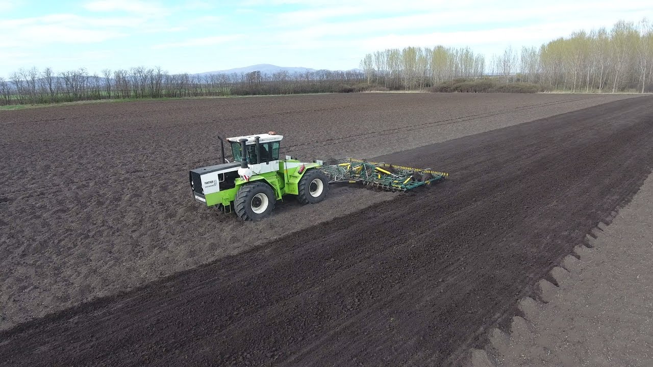 Steiger Panther ST320 & Multiva Optima T800 - /2017/