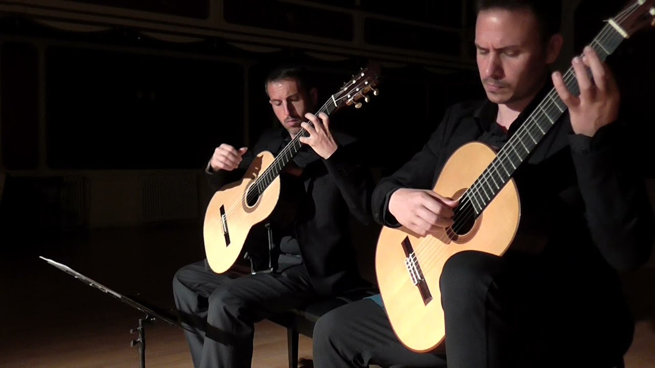 Serenata Andaluza  (Manuel de Falla) - Andronikos Karamperis, Christos Tsarouchis