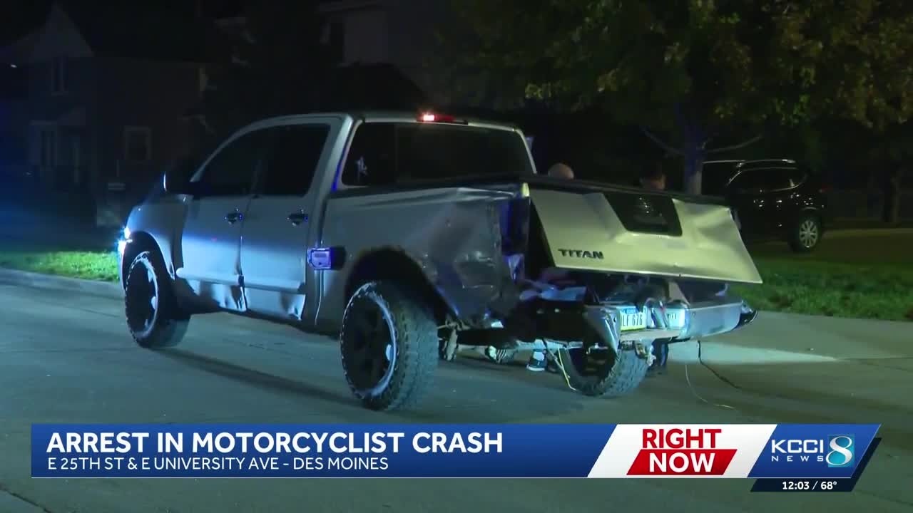 Des Moines man charged in crash on East University that critically injured motorcyclist