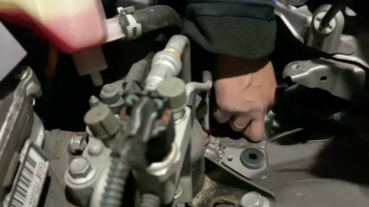Toyota Auris HIR2 headlights bulb connector replacement