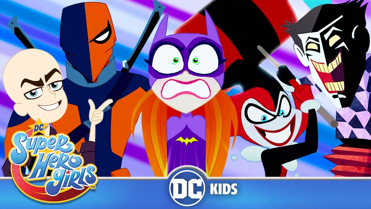 DC Super Hero Girls em Portugu&ecirc;s 🇧🇷 | Apresenta&ccedil;&atilde;o do Vil&atilde;o Ic&ocirc;nico | @DCKidsBrasil