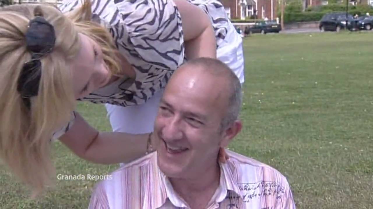 jo blythe 29 05 2009 downblouse!