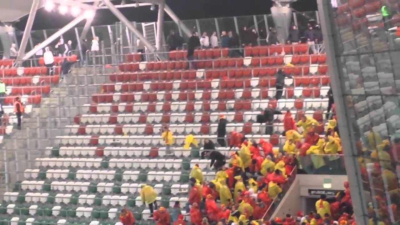 hooligans- Legia Jagiellonia 02 03 2014