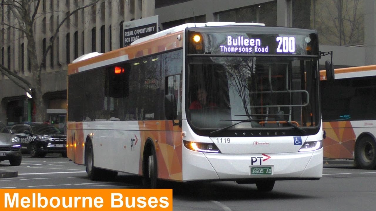 Buses in Melbourne City (Lonsdale Street) during peak hour - Melbourne Transport