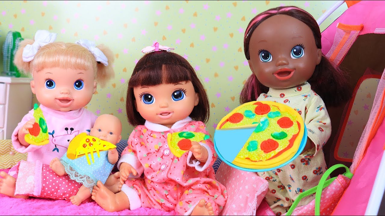 BABY ALIVE IVE MALU E DUDA EM A NOITE DA PIZZA! - Lilly Doll