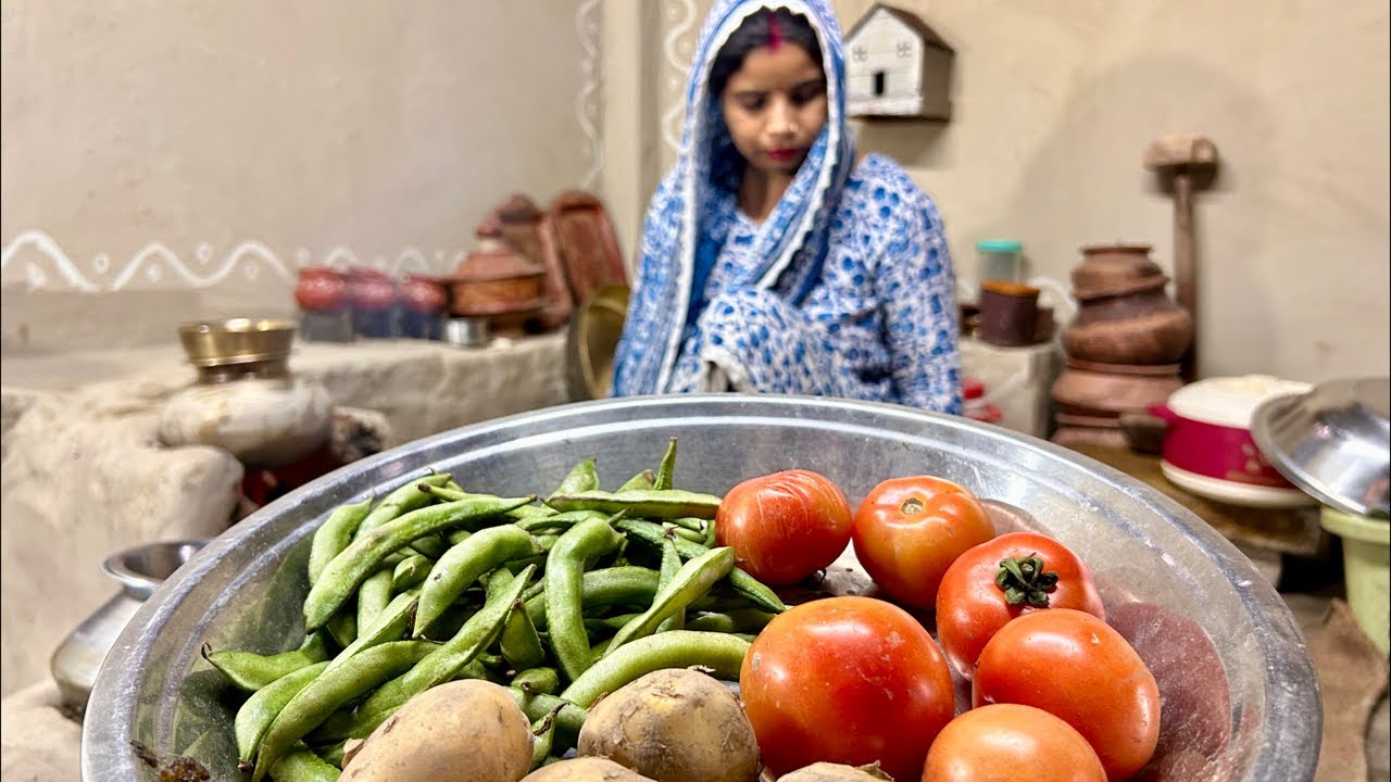 चूल्हे पर आलू सेम की सब्जी रोटी लाइव #villagefood #livecooking
