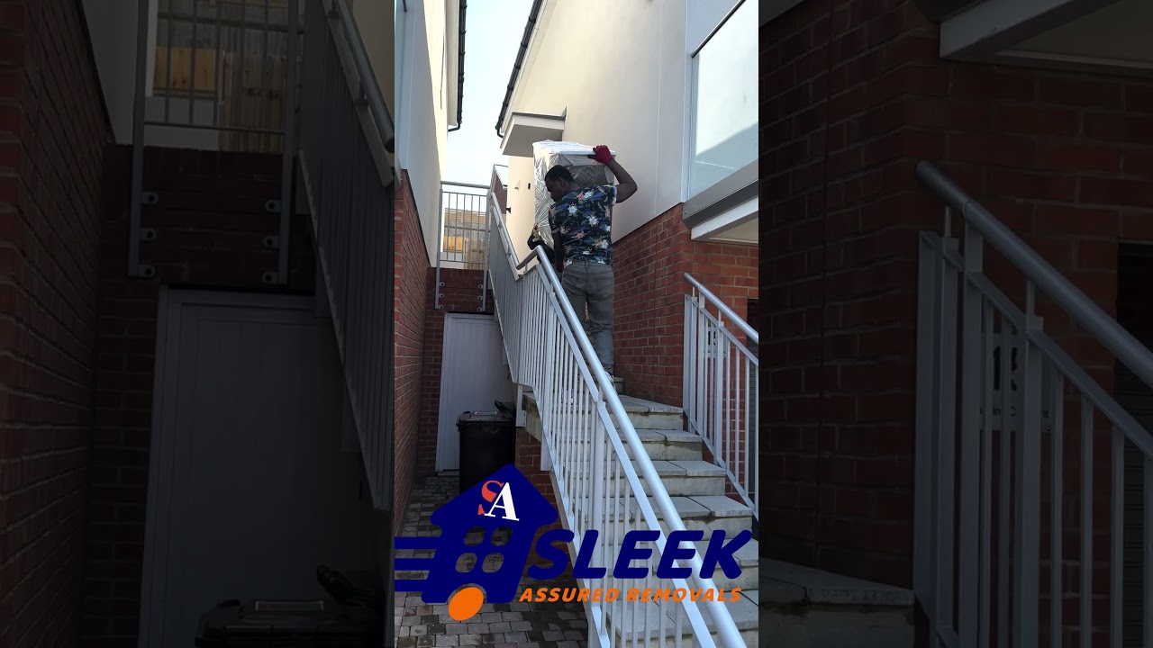 Sleek assured removals #london #foryou #manandavan #movingvan #removals #smallbusiness #sydenham