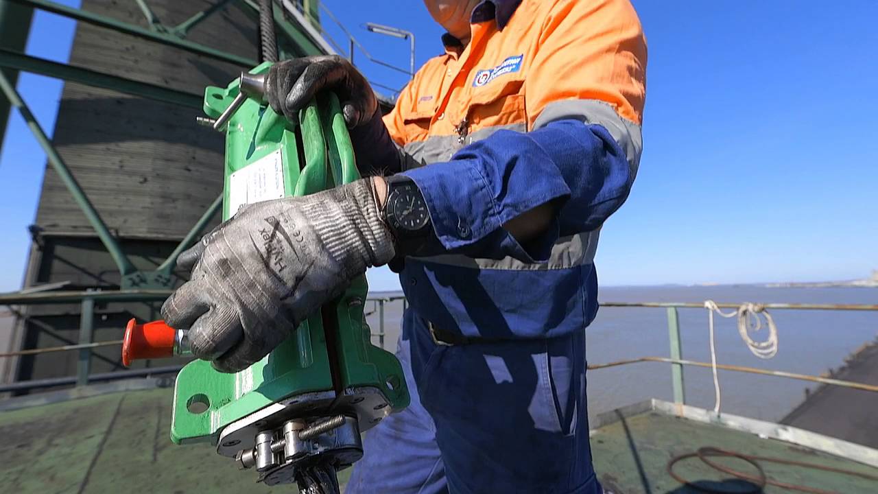 Viper wire rope lubricator corporate introduction video