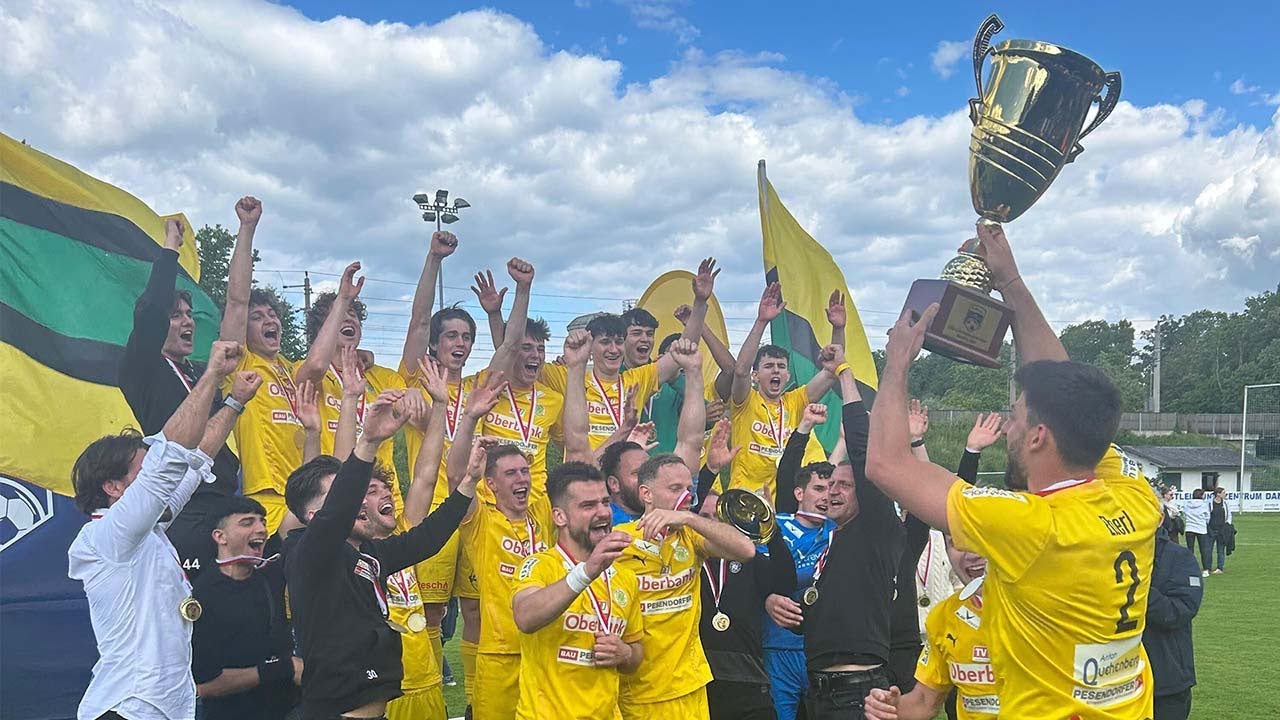 Vöcklamarkt jubelt: Elfmeter entscheidet Landes-Cupfinale