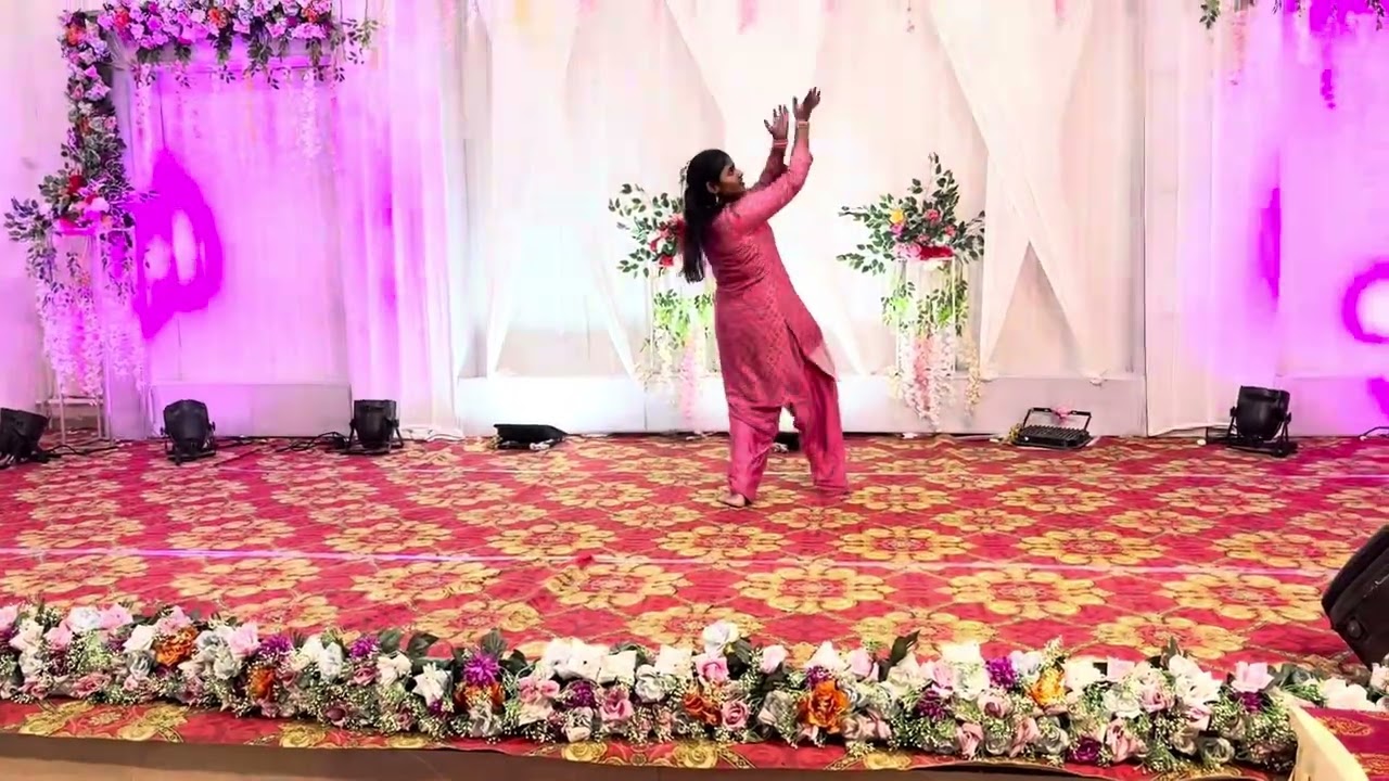 Arushi Badhe Dance at Radhika wedding 5 May 25 choreographed by Shri Dilip Tambe sir.